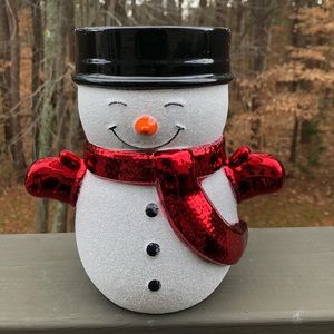 ✨✨SOLD✨✨Bath & Body Works 3 Wick Pedestal Candle Holder Ceramic Snowman